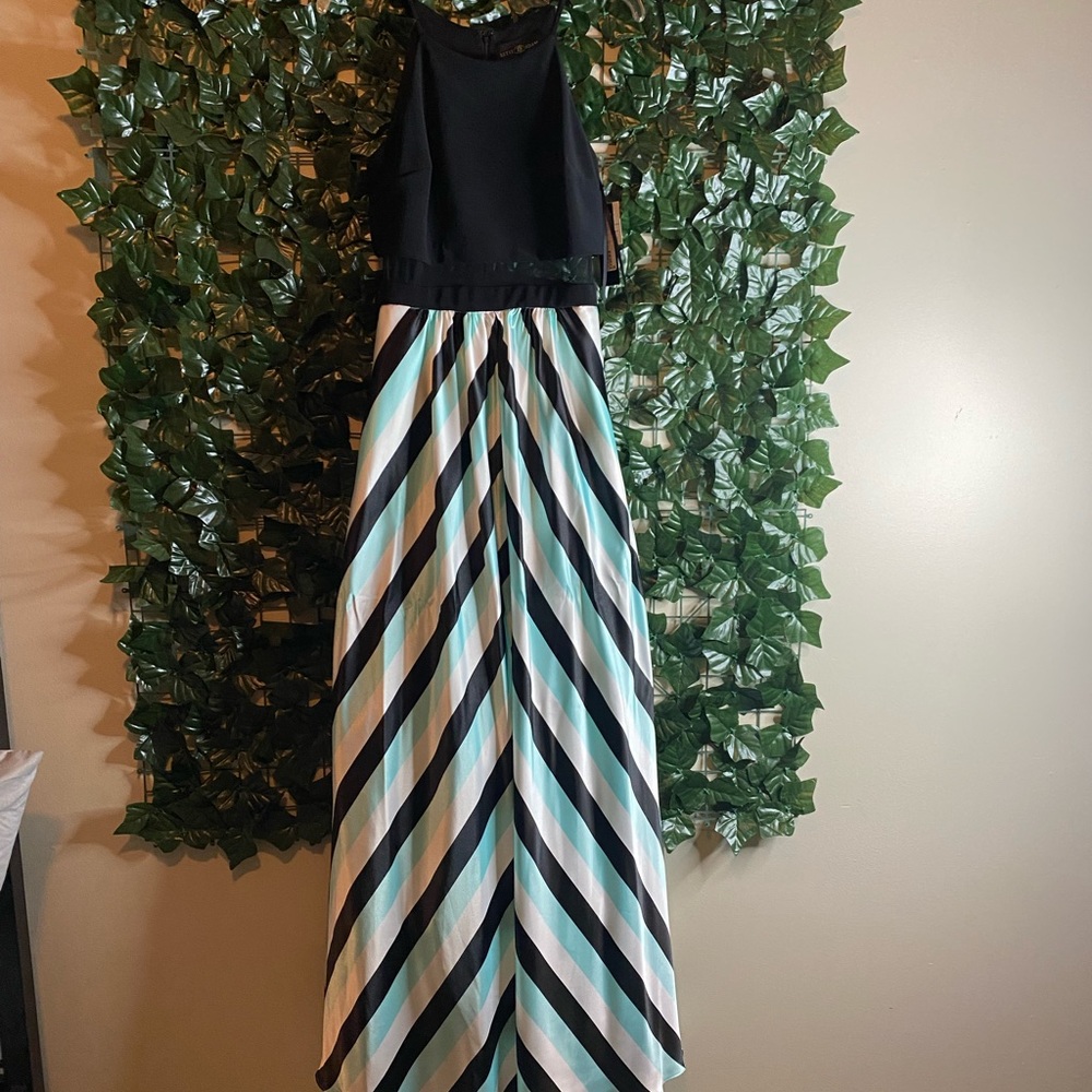 Full length gown with see through belly